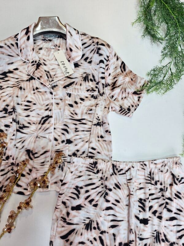 silk - Image 3