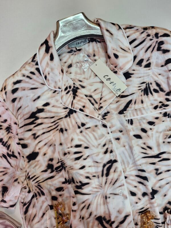 silk - Image 2