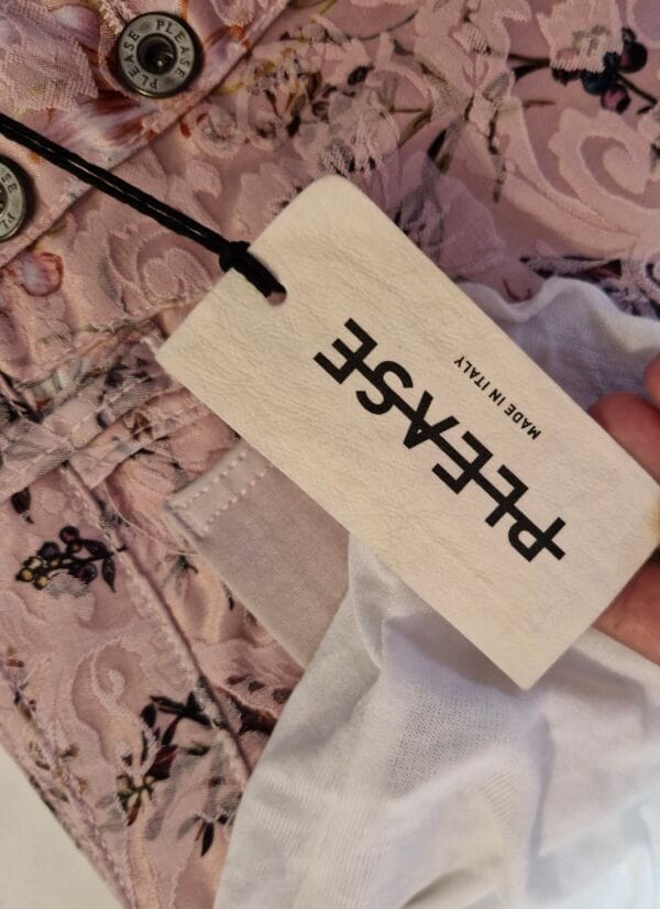 ⁦Bershka-skirt made in Italy⁩ - الصورة ⁦2⁩