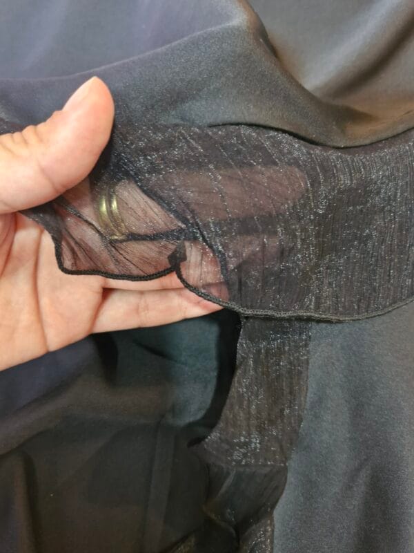 silk - Image 4