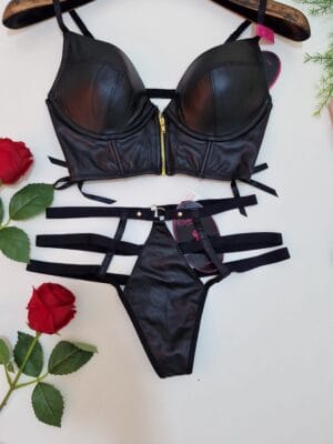 hunkmoller   /pushup/32c fit 34c-  s 60-65 kilo